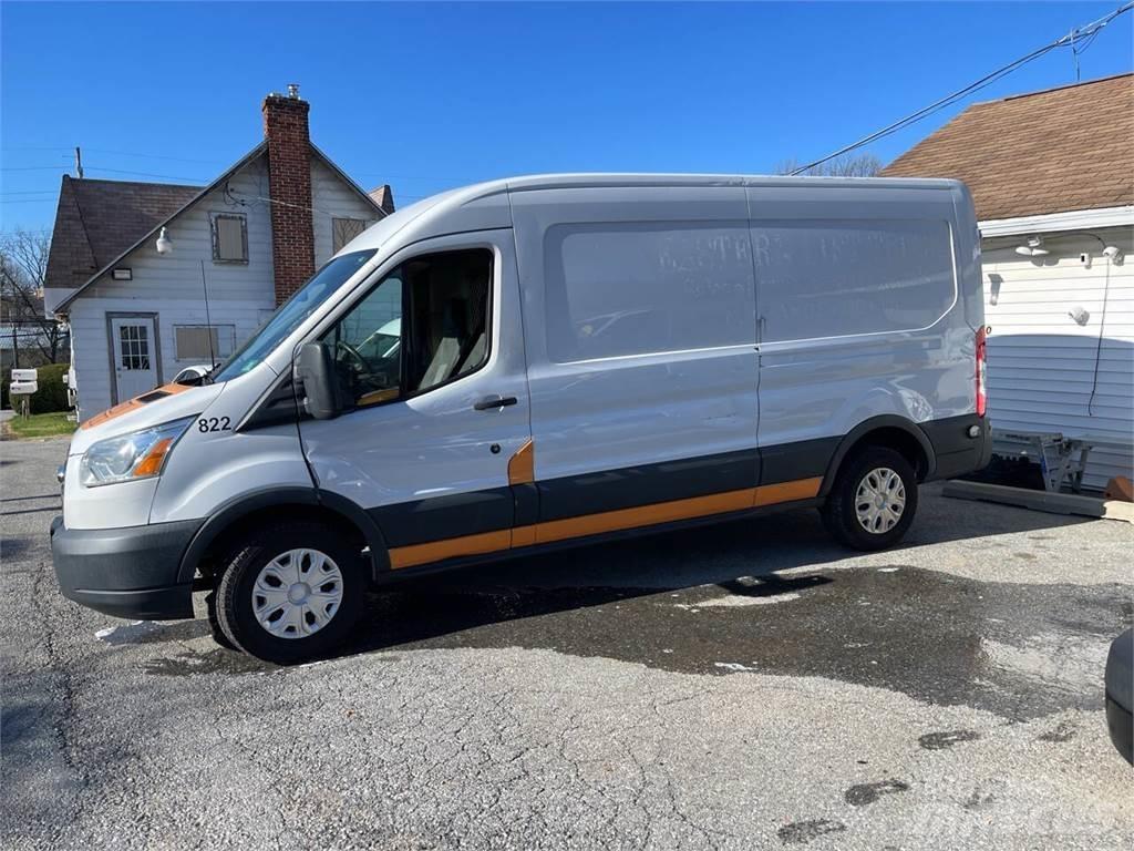 Ford Transit Panel vanlar