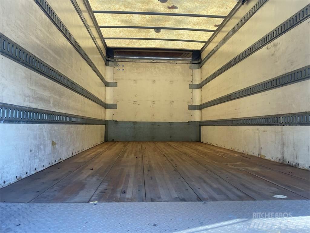 Isuzu NRR Kapali kasa kamyonlar