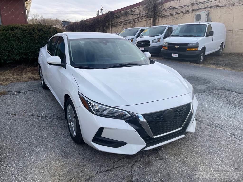 Nissan Sentra Otomobiller