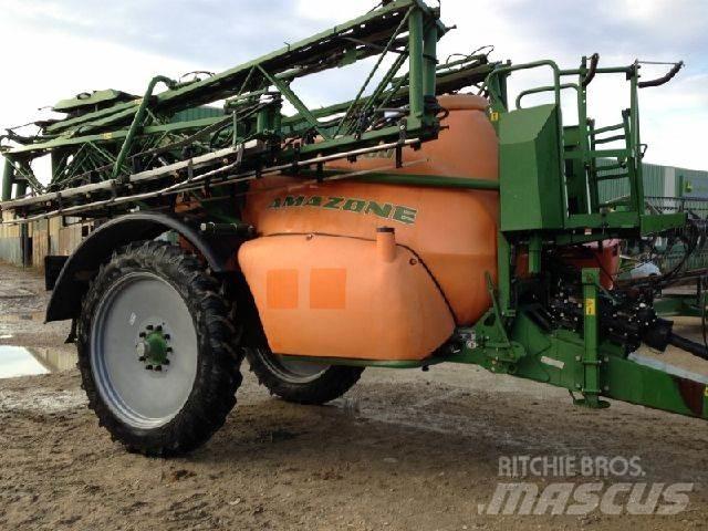 Amazone UX 4200 Çekilir pülverizatörler