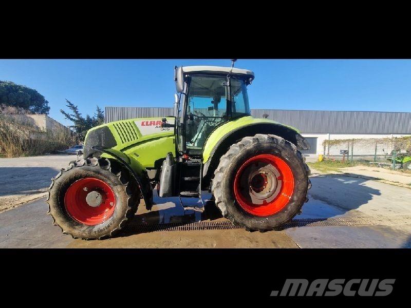 CLAAS AXION 840 Traktörler