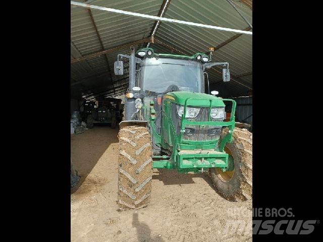 John Deere 6110R Traktörler