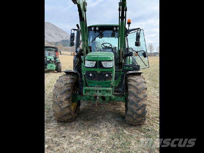 John Deere 6120M Traktörler