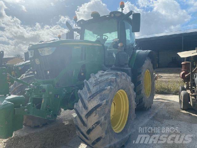 John Deere 6230R Traktörler