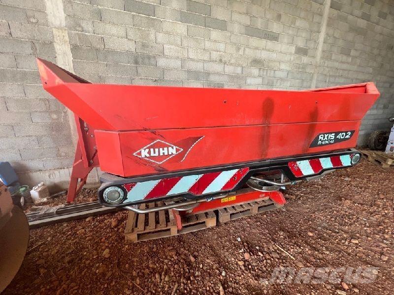 Kuhn AXIS 40.2 Mineral gübre dagiticilar
