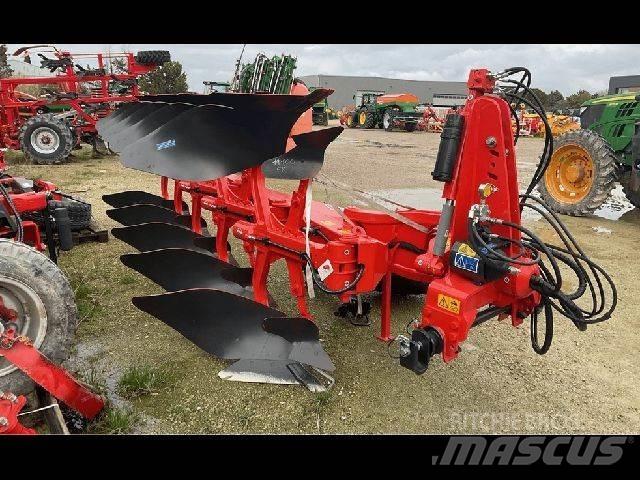Kuhn VM153 Pulluklar