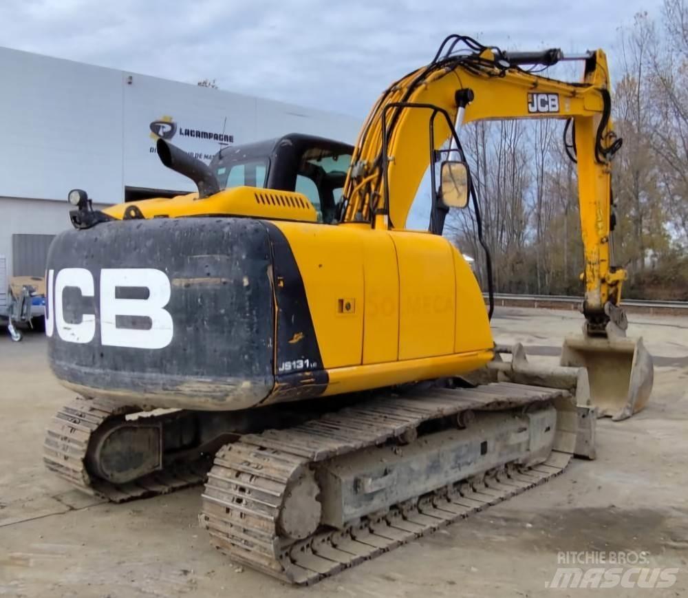 JCB JS131LCD Paletli ekskavatörler