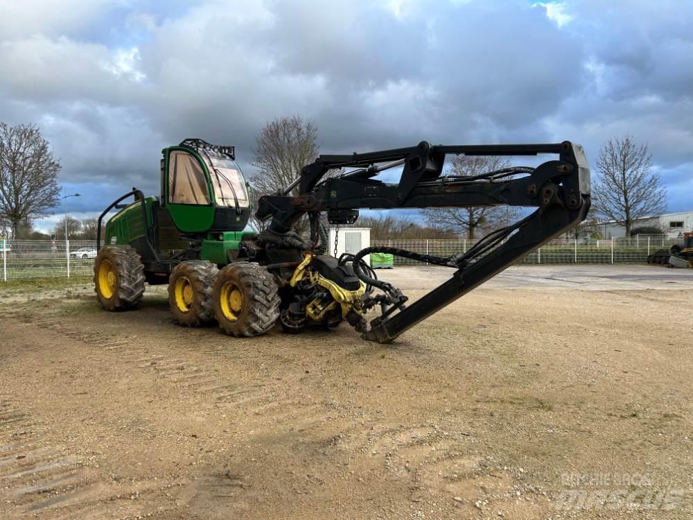 John Deere 1270E Ağaç kesici istifleyiciler
