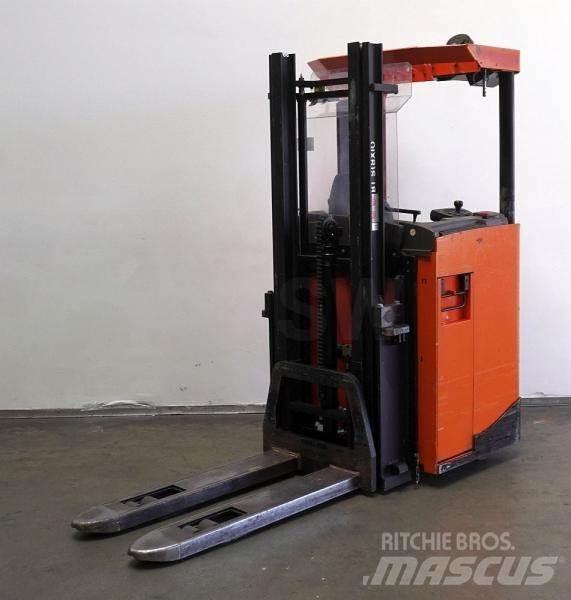 BT SRE135 Akülü depo ekipmanları