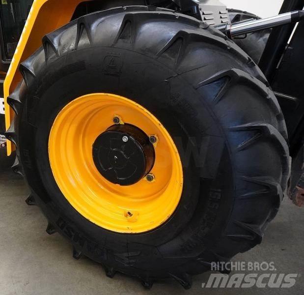 JCB 940-4 Arazi tipi forklift