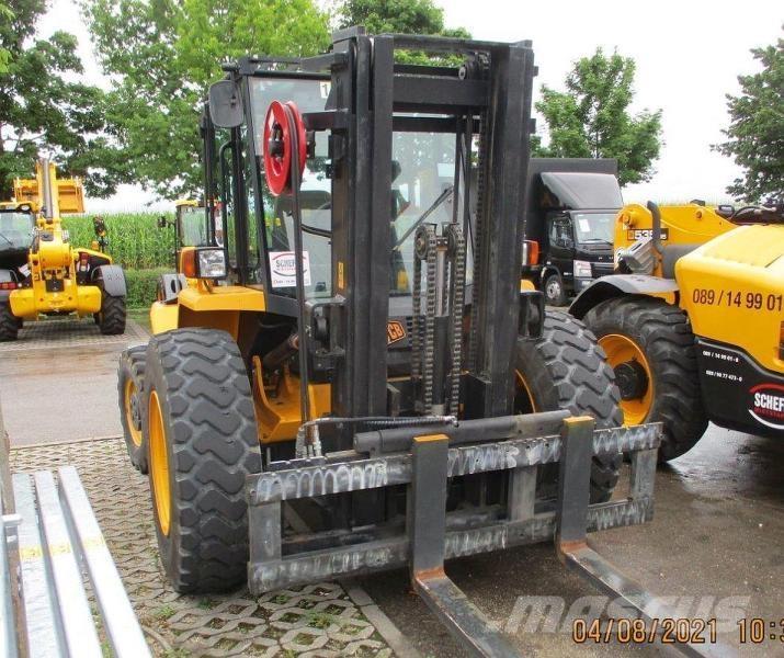 JCB 940-4 Arazi tipi forklift