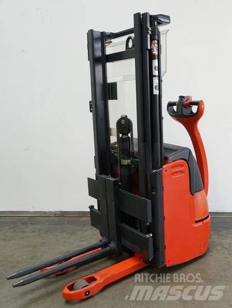 Linde L 10 379 Akülü depo ekipmanları