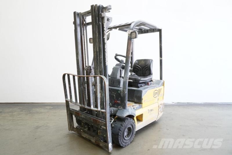 OM XE15 Diger