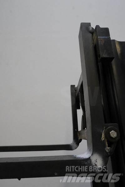 Still FM-X14 Reach truck - depo içi istif araçları