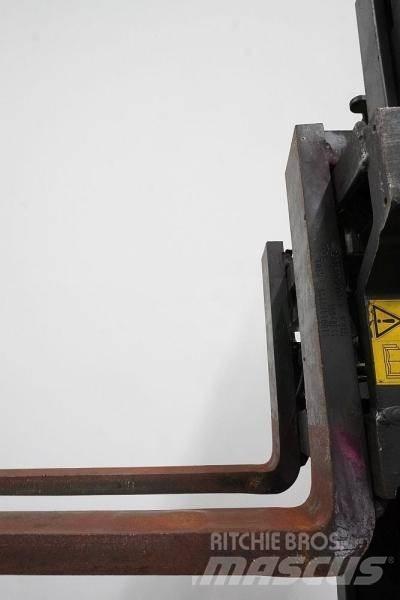 Still FM-X17 Reach truck - depo içi istif araçları