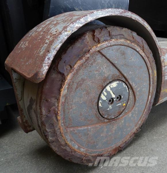 Still FM-X17 Reach truck - depo içi istif araçları