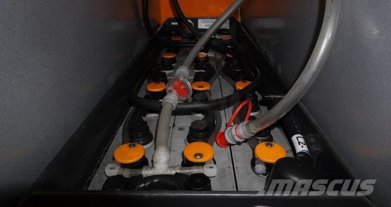 Still FV-X-16 Akülü depo ekipmanları