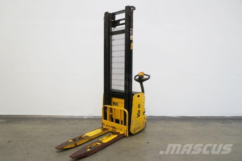 Yale MS12AC Akülü depo ekipmanları