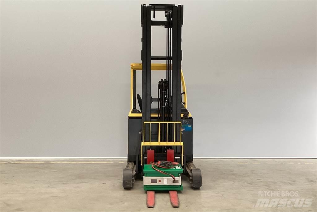 Hyster R1.4 Reach truck - depo içi istif araçları