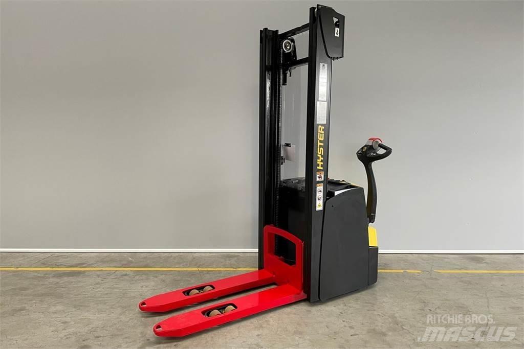 Hyster S1.6 Yaya kumandali istif makinasi