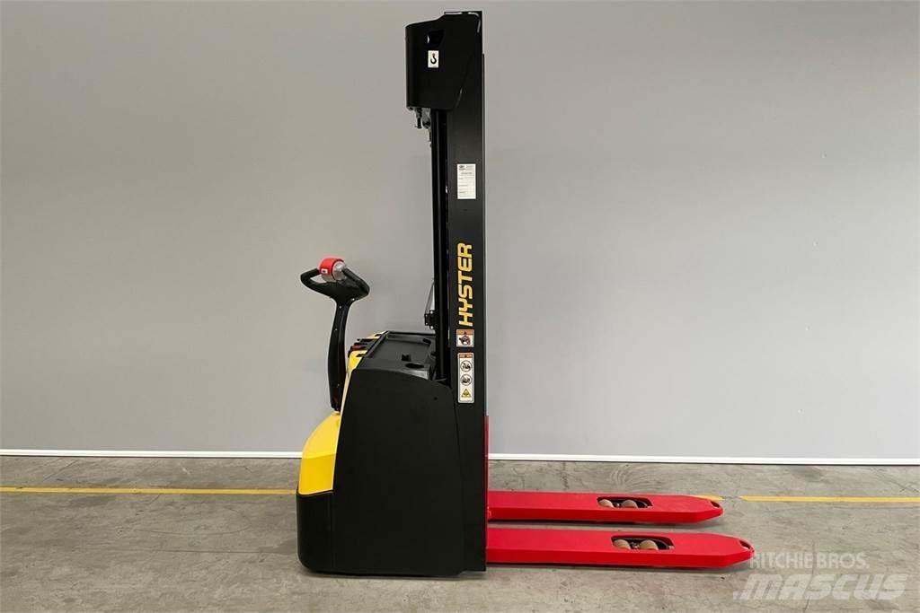 Hyster S1.6 Yaya kumandali istif makinasi