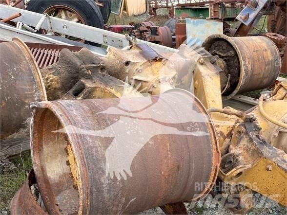 CAT D40D Belden kirma kaya kamyonu