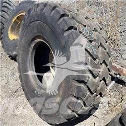 Titan 23.5R25 Lastikler