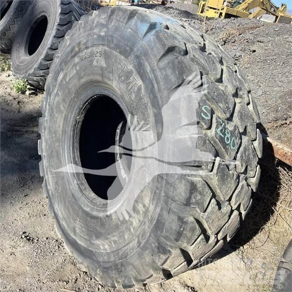 Titan 23.5R25 Lastikler