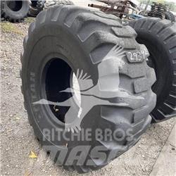 Titan 23.5x25 Lastikler