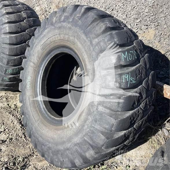 Titan 23.5x25 Lastikler