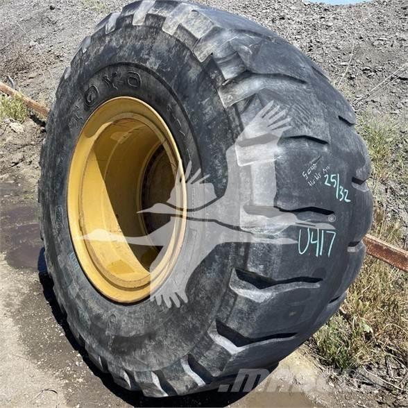 Toyo 35/65x33 Lastikler
