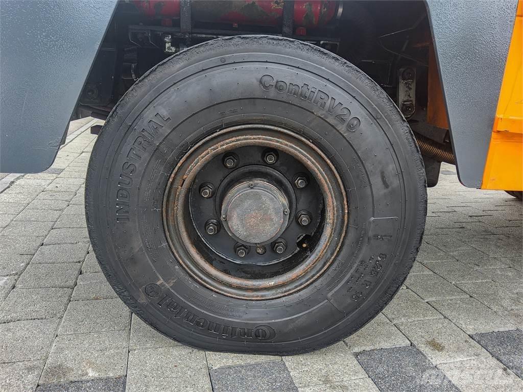  ATA 8500 4x4 Çekiciler