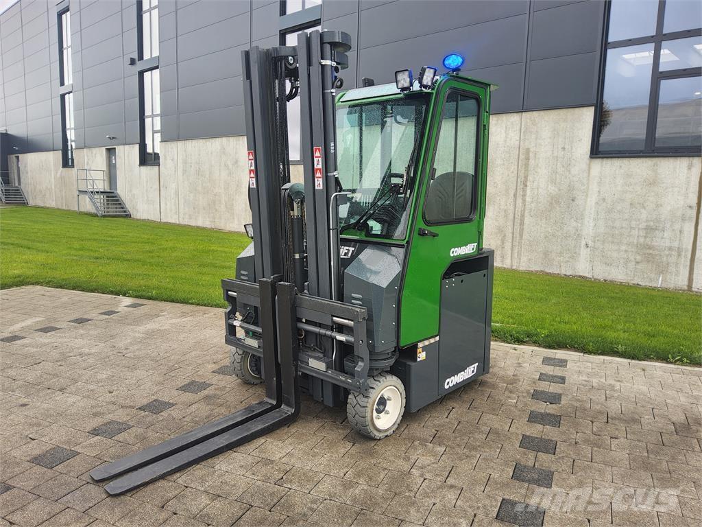 Combilift CBE 3000 4 yönlü reach truck