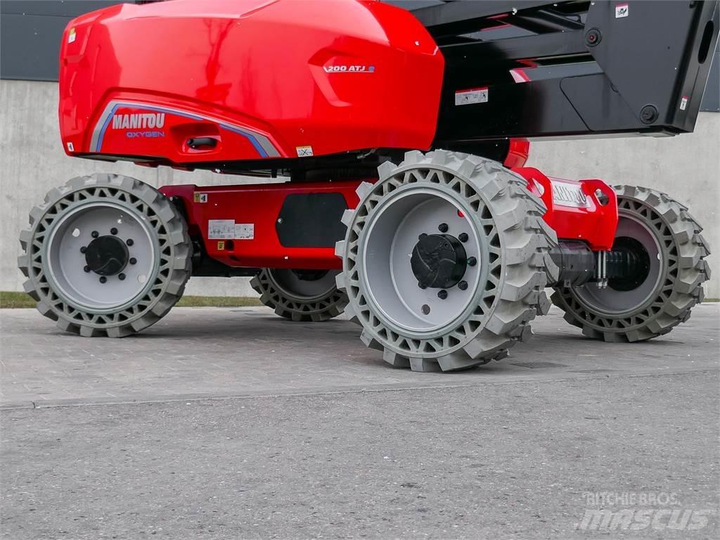 Manitou 200 ATJE Körüklü personel platformları