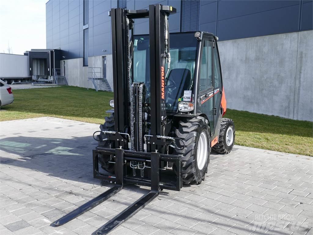 Manitou MC 25-4 Arazi tipi forklift