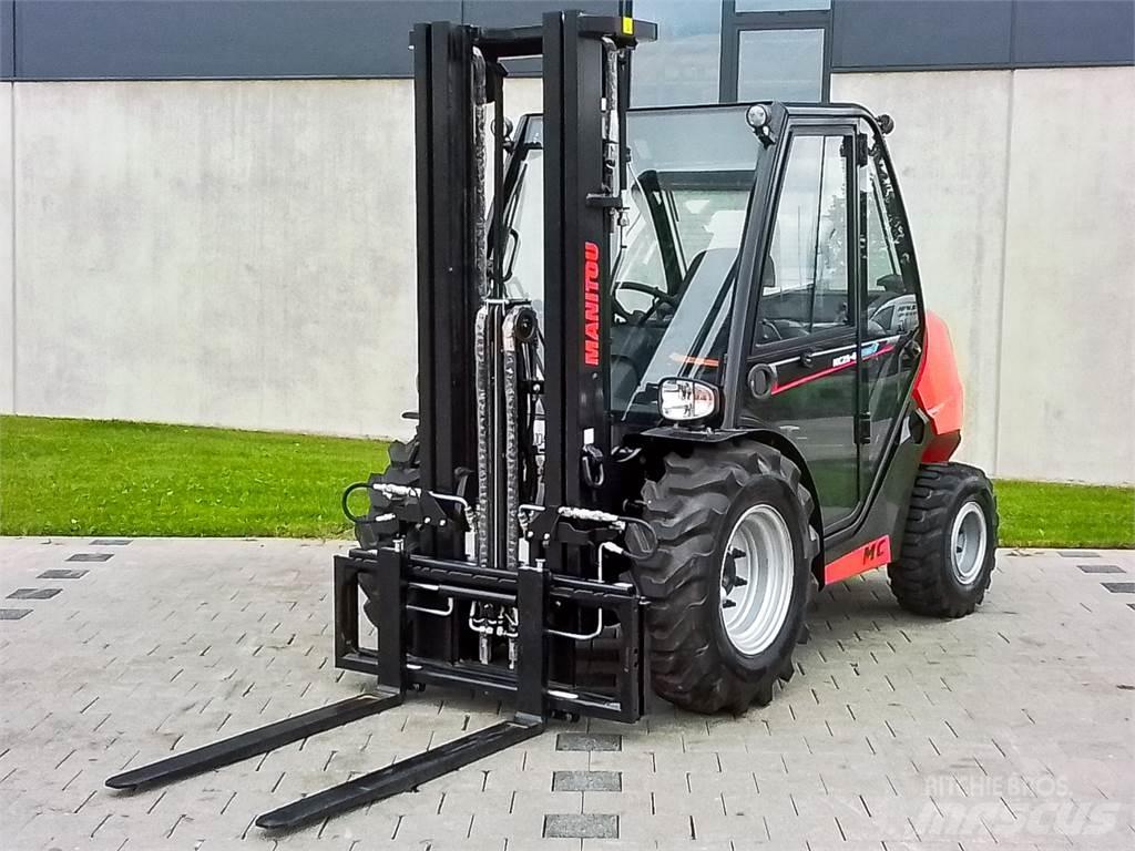Manitou MC 25-4 Arazi tipi forklift