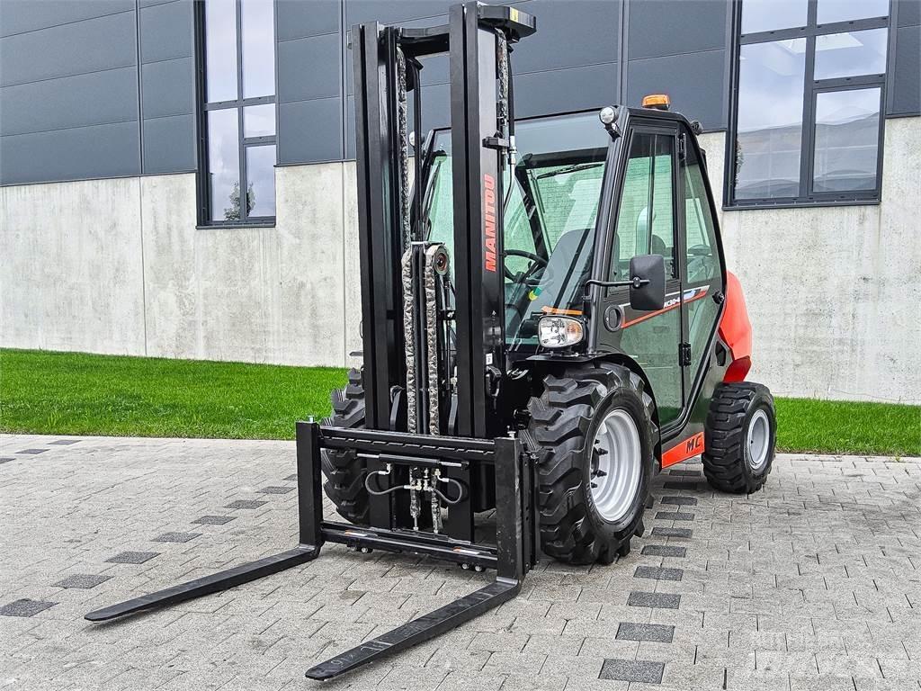 Manitou MC 30-4 Arazi tipi forklift