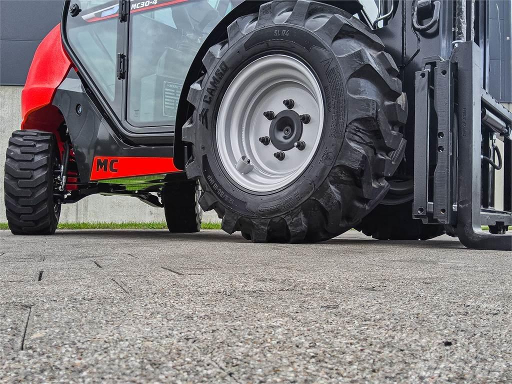 Manitou MC 30-4 Arazi tipi forklift