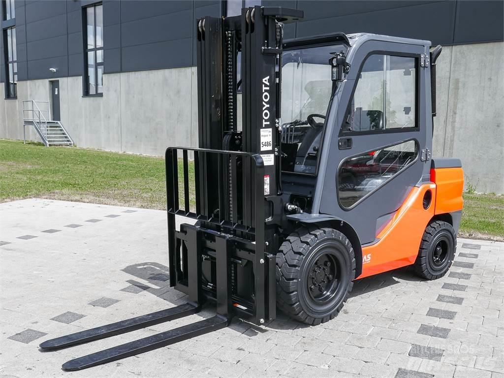 Toyota 52-8FDJF35 Dizel forkliftler