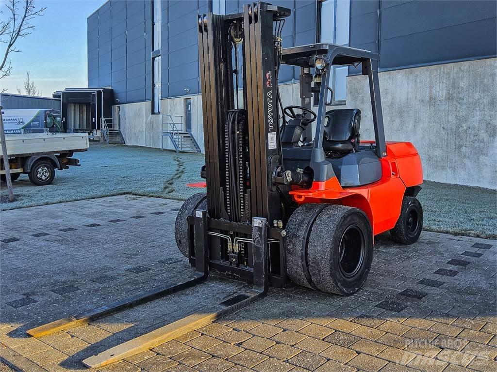 Toyota 7 FDU 45 Dizel forkliftler