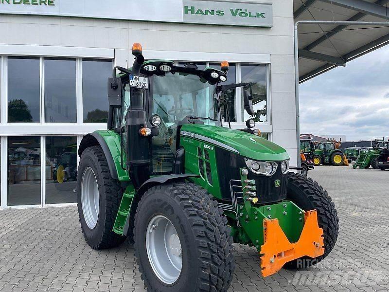 John Deere 6120M Traktörler