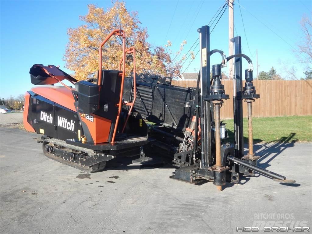 Ditch Witch JT32 Yatay sondaj makineleri
