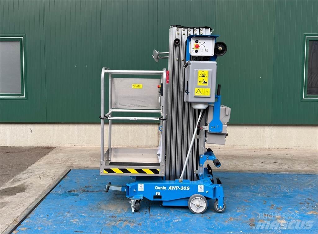 Genie AWP-30S AC Diger lift ve platformlar