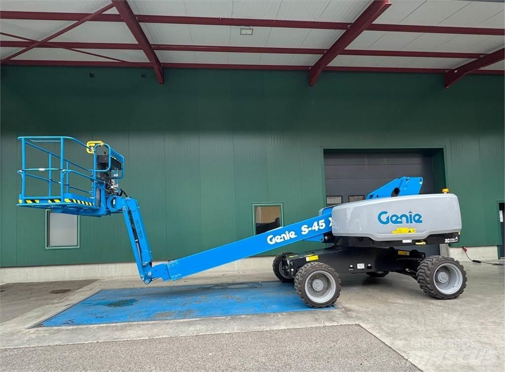 Genie S-45 XC Körüklü personel platformları