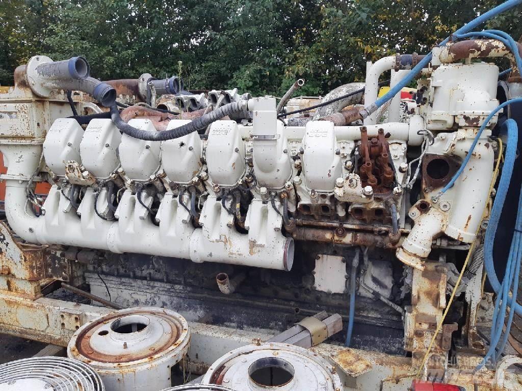 Komatsu 930E Motorlar