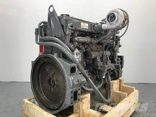 Komatsu M11-C Motorlar