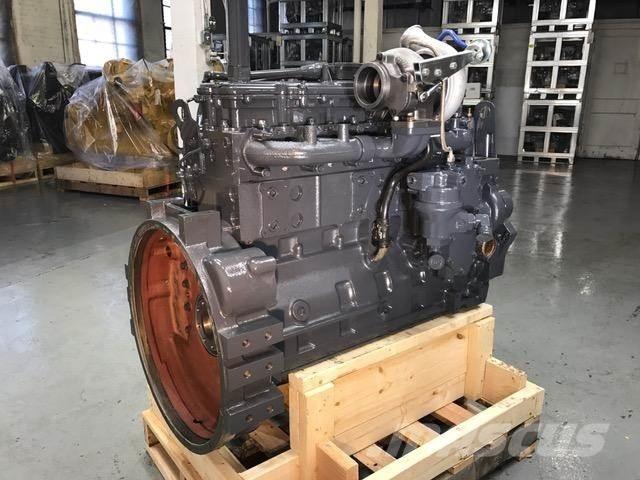 Komatsu SAA6D114E-3 Motorlar
