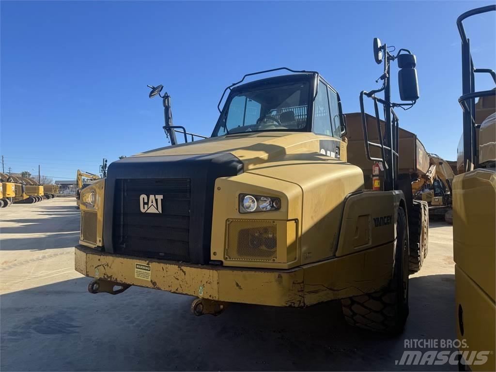 CAT 745 Belden kirma kaya kamyonu
