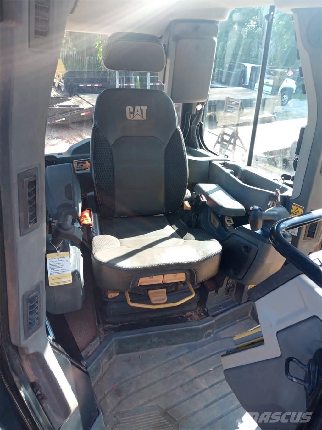 CAT D5 LGP Diger