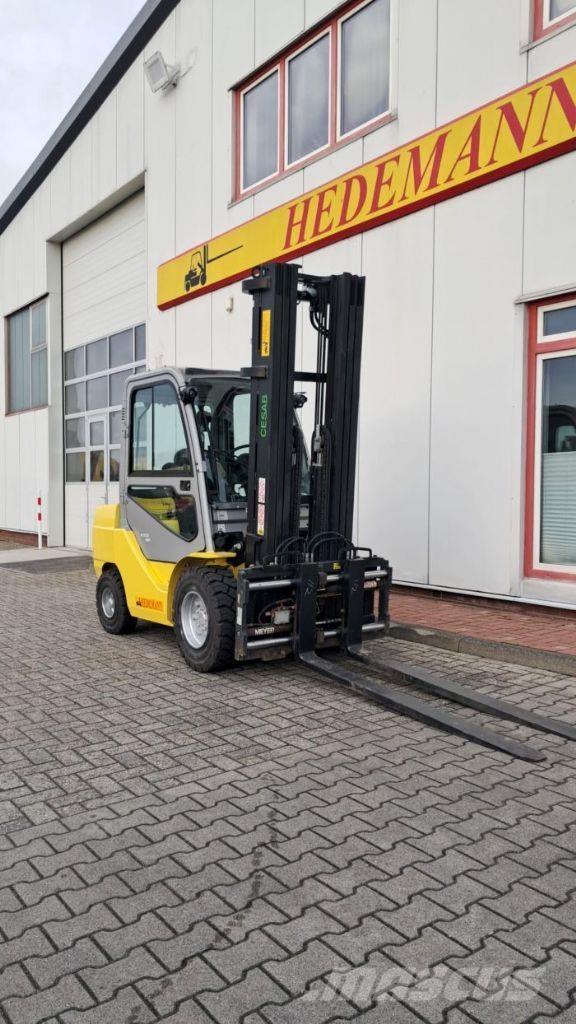 Cesab M335 Dizel forkliftler